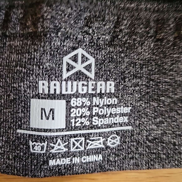 NWT Rawgear Strapback Crop Top Size Medium Color Black Heather. - Picture 5 of 7